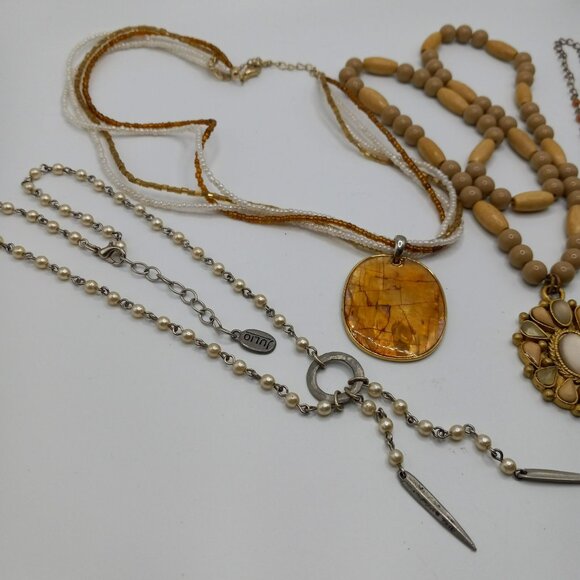 Lot of Earth Tones Boho Necklaces Beaded Pendants Crystal Wood Julio Unmarked - Picture 10 of 11